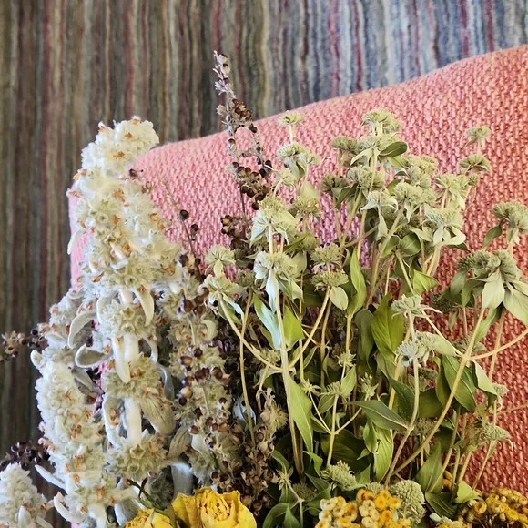 Real dried flower bouquet. - Picture 3 of 6
